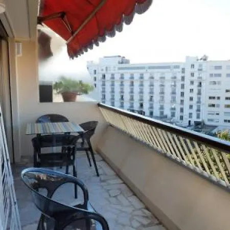 Stylish One Bedroom In Just Off The Croisette And Near Beaches - 680 Appartement *